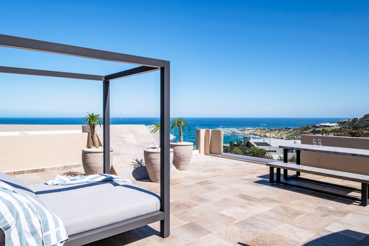 Rooftop terrace, Camps Bay